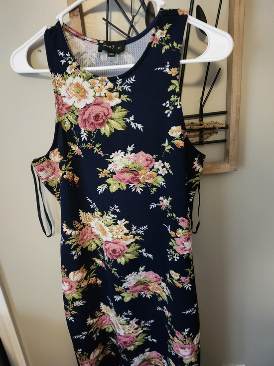 love J Dresses & Skirts - love J Navy Floral  Shoulder Tank Dress Waffle